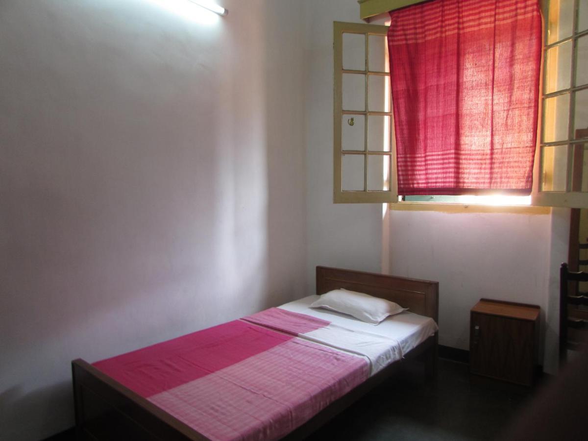 Ywca Gallway Guest House Calcutta Extérieur photo
